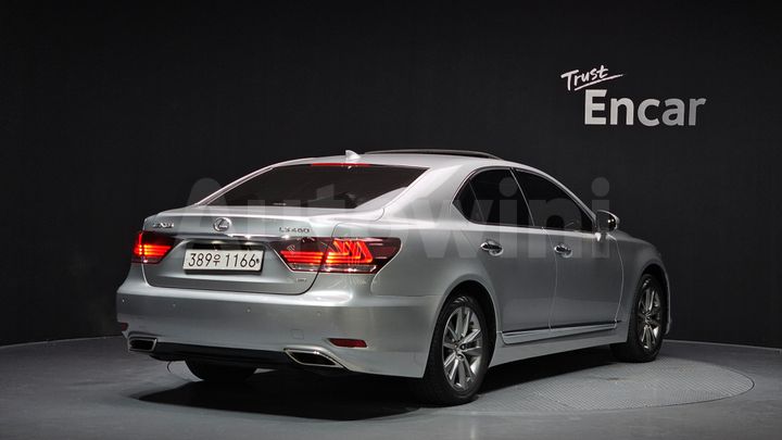 Lexus LS 2014 — 2