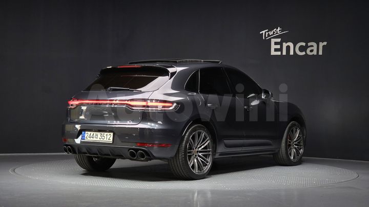 Porsche Macan 2021 — 2