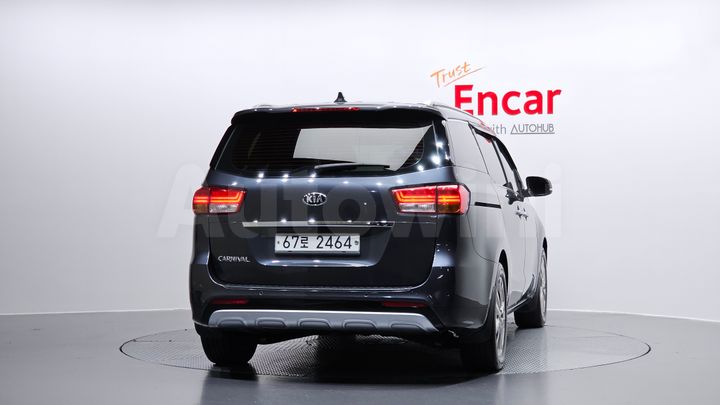 Kia Carnival 2015 — 4