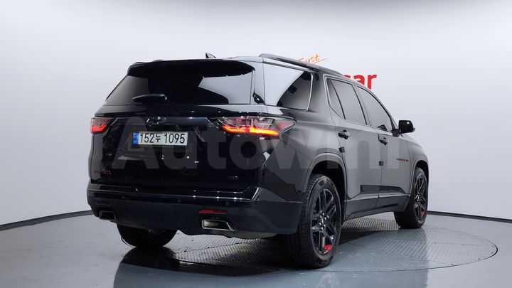 Chevrolet Traverse 2021 — 2