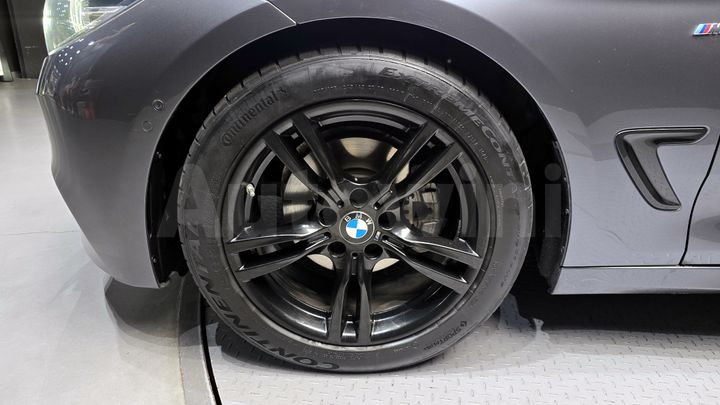 BMW 3 Series 2020 — 5