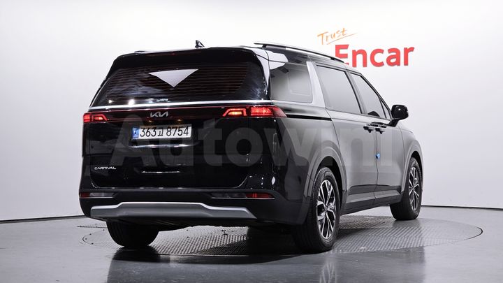 Kia Carnival 2022 — 2