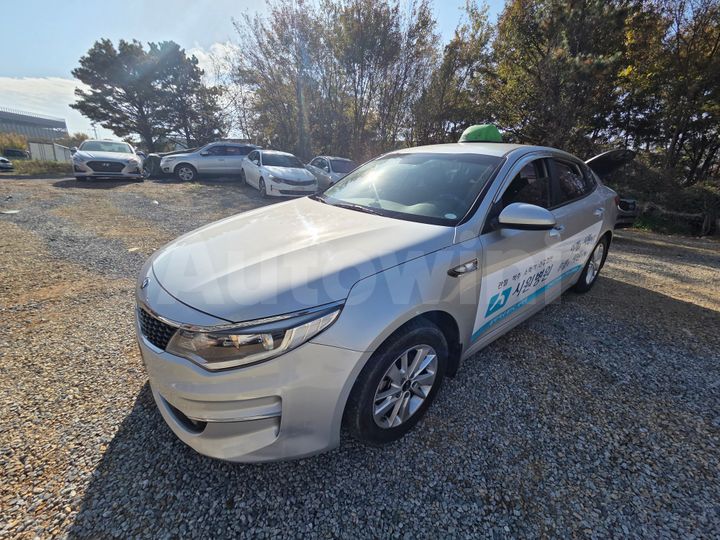 Kia K5 2017 — 2