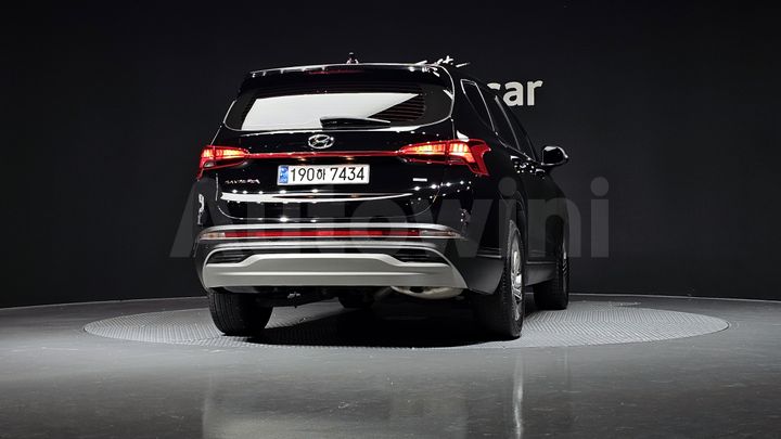 Hyundai SantaFe 2023 — 4