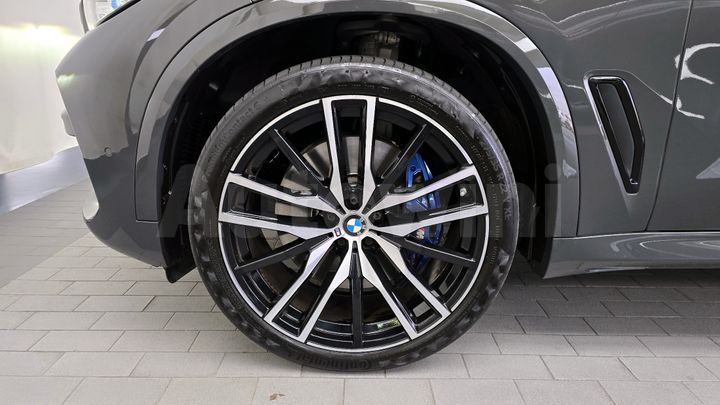 BMW X5 2023 — 5