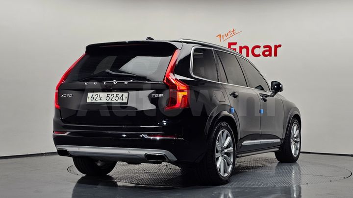 Volvo XC90 2017 — 2