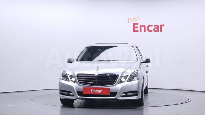 Mercedes Benz E Class 2011 — 3
