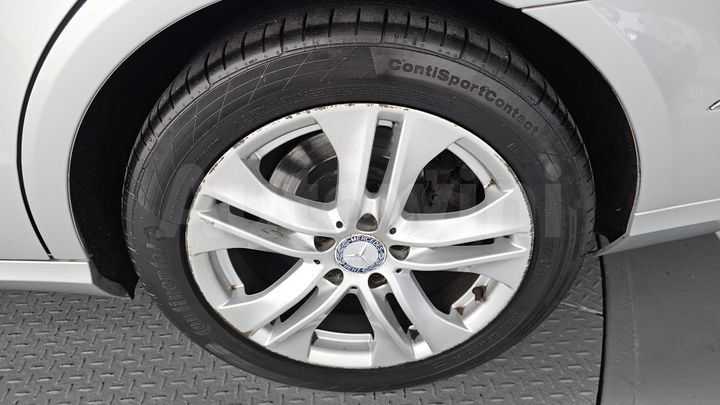 Mercedes Benz E Class 2011 — 5
