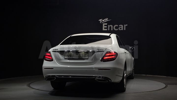 Mercedes Benz E Class 2018 — 4