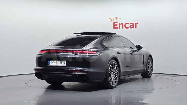 Porsche Panamera 2021 — 2