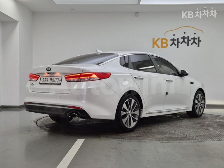 Kia K5 2017 — 4