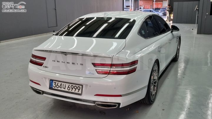 Genesis G80 2021 — 2