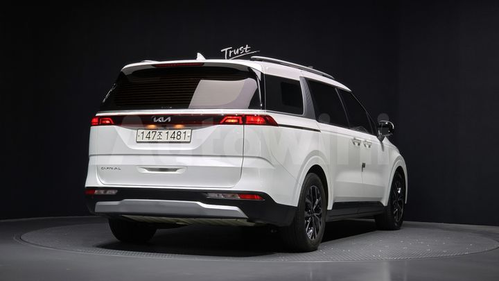 Kia Carnival 2022 — 2
