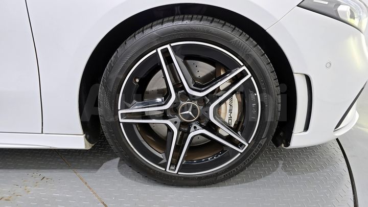 Mercedes Benz A Class 2021 — 5