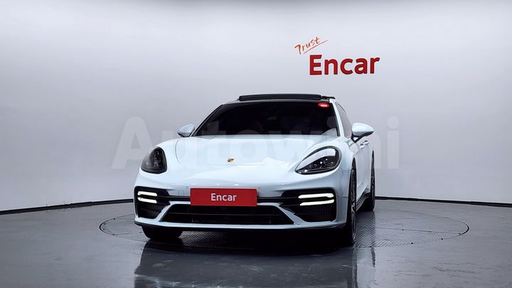 Porsche Panamera 2023 — 3