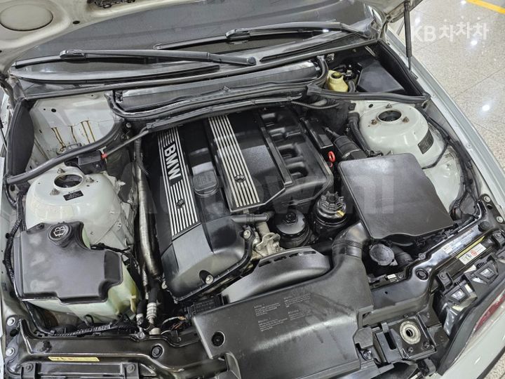 BMW 3 Series 2004 — 5