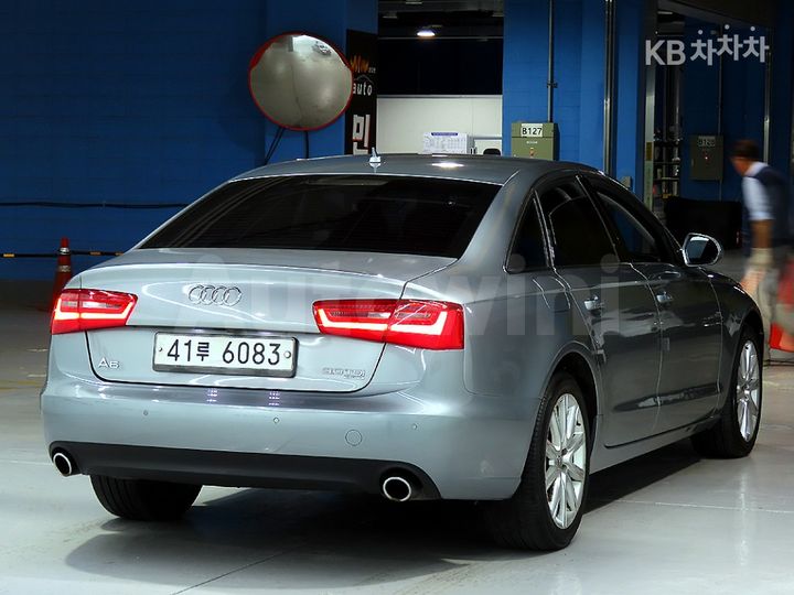 Audi A6 2012 — 4