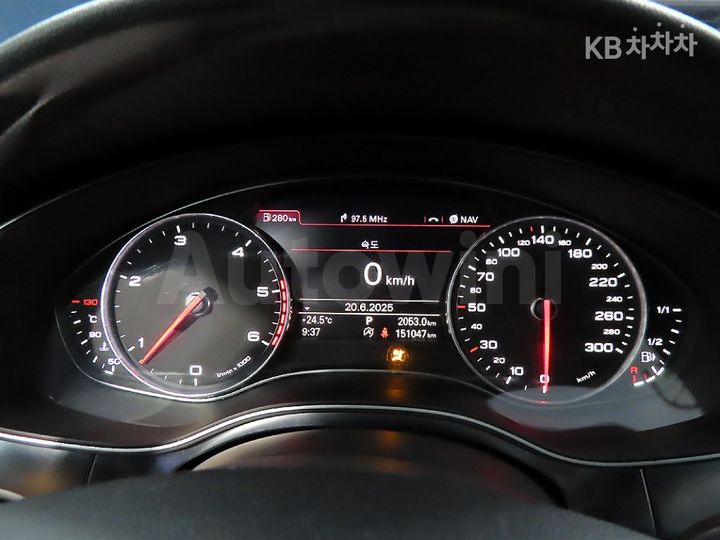 Audi A6 2012 — 5