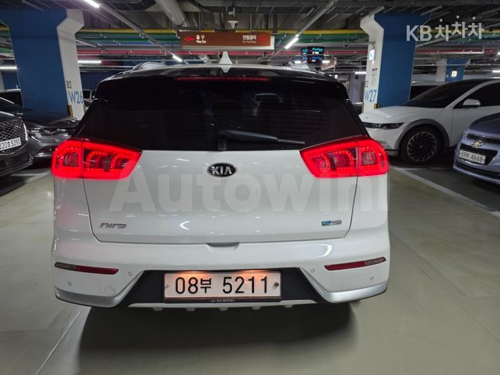 Kia Niro 2017 — 4