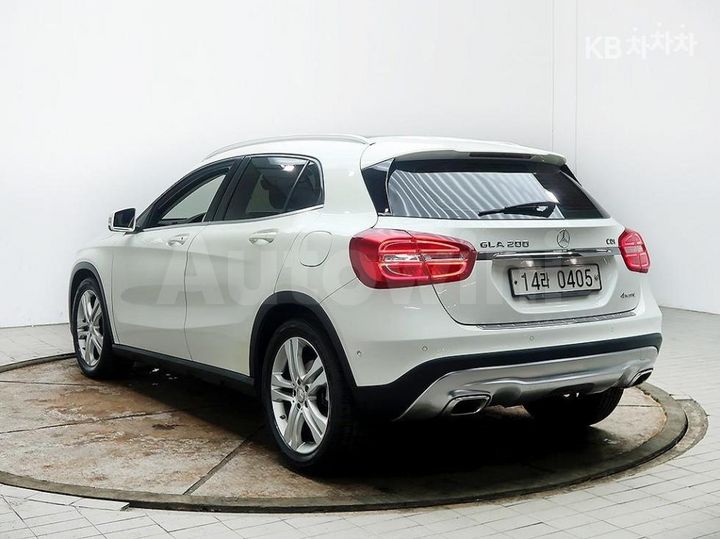 Mercedes Benz GLA Class 2015 — 4