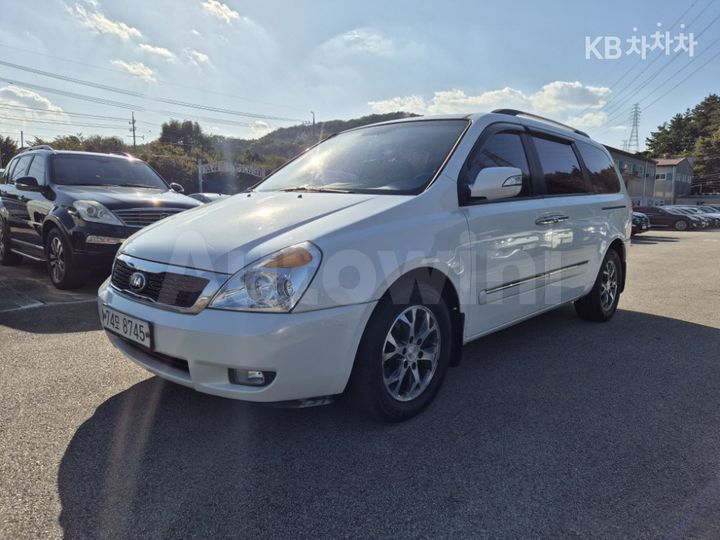 Kia Carnival 2014 — 3