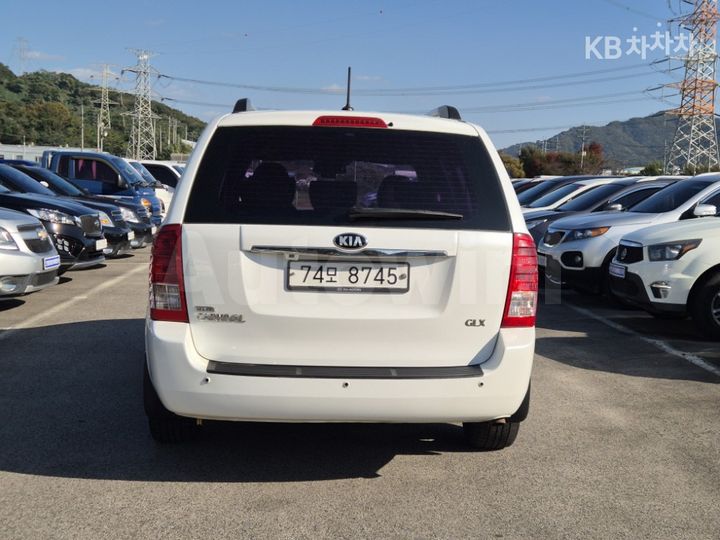 Kia Carnival 2014 — 5