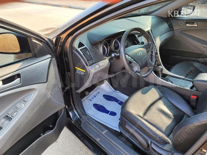 Hyundai Sonata 2011 — 4