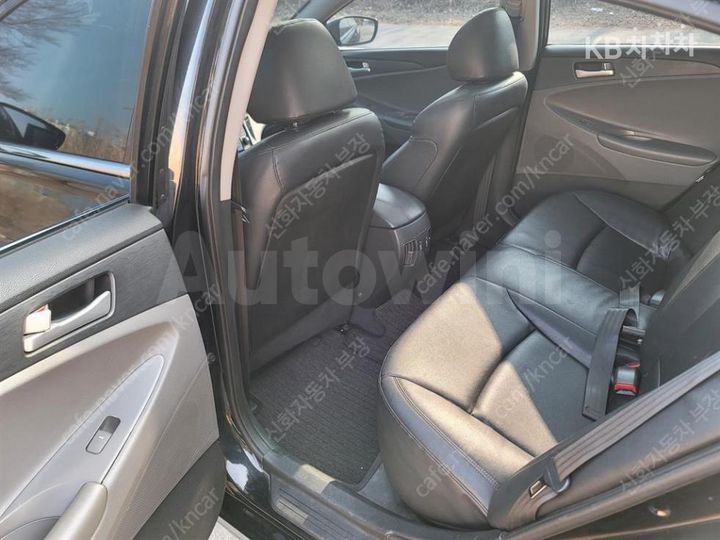 Hyundai Sonata 2011 — 5
