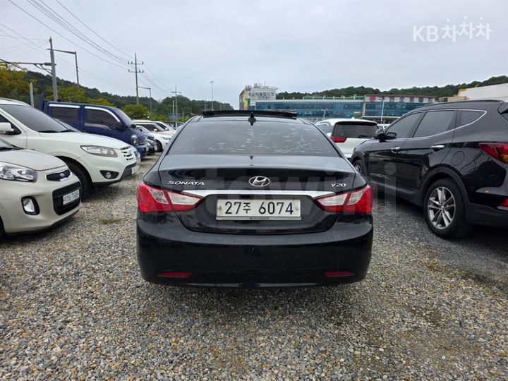 Hyundai Sonata 2011 — 4