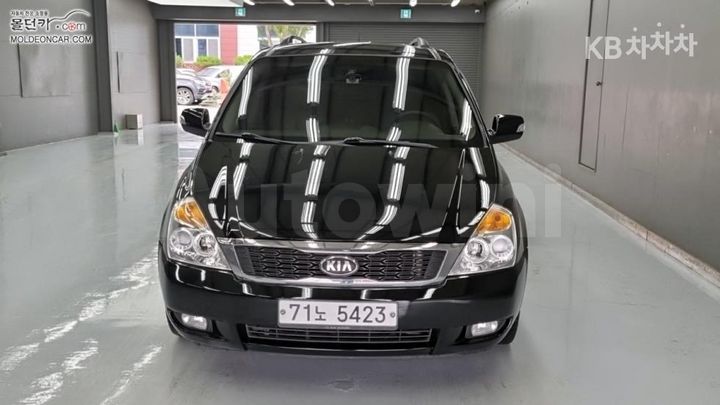 Kia Carnival 2013 — 3