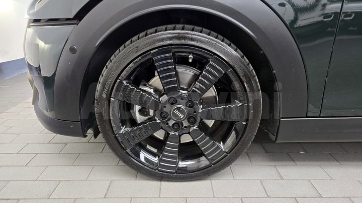Mini Cooper 2023 — 5