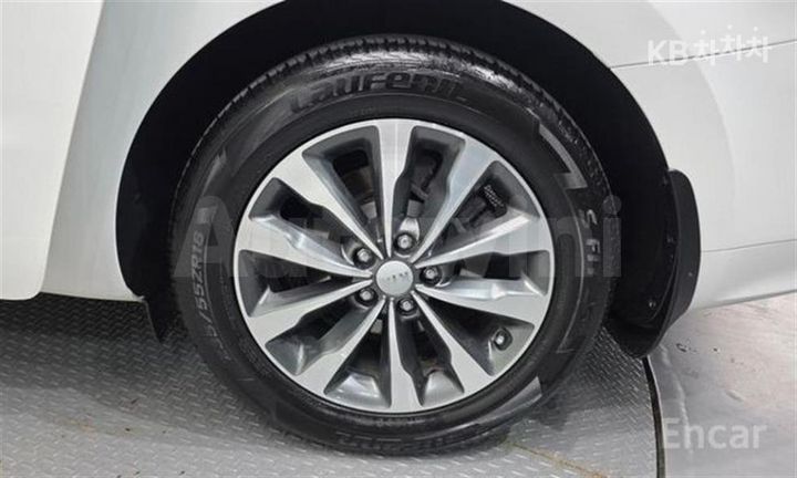 Kia Carnival 2018 — 5