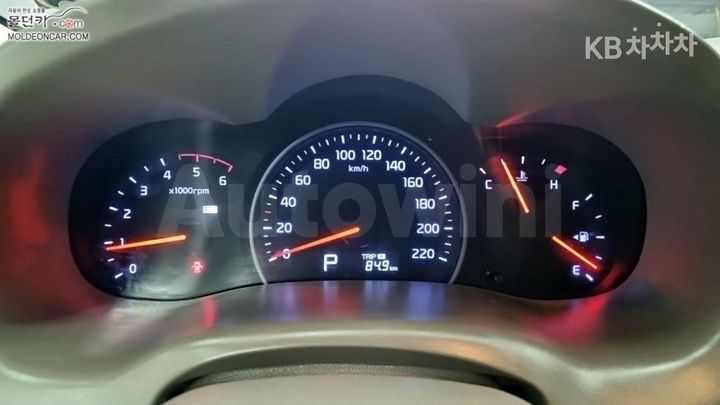 Kia Carnival 2013 — 5