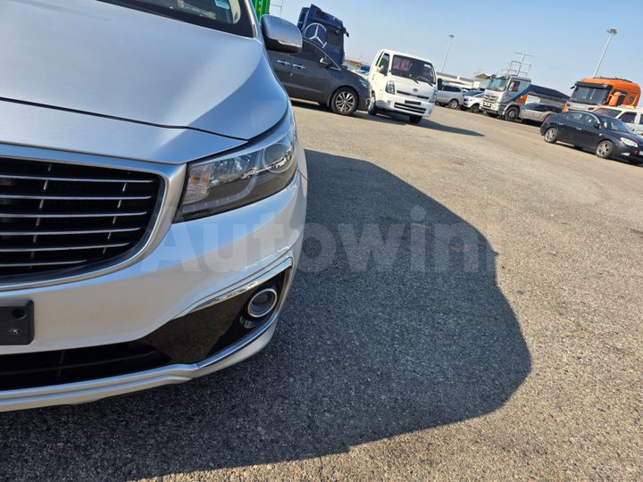 Kia Carnival 2015 — 2