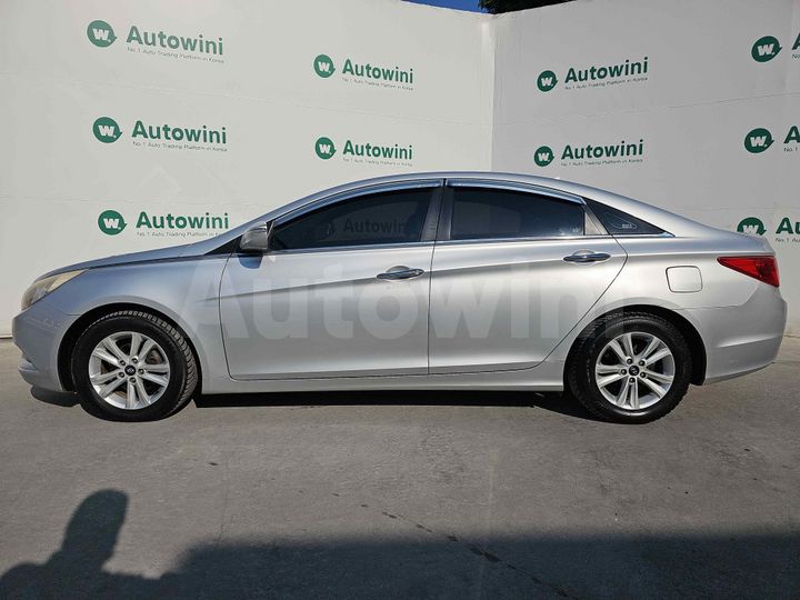 Hyundai Sonata 2012 — 2