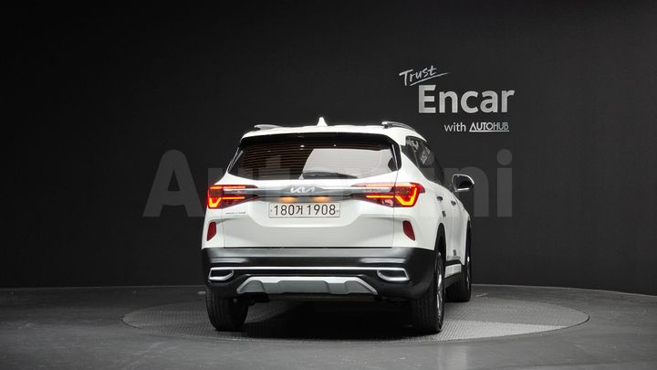 Kia Seltos 2023 — 4