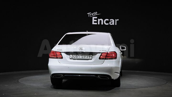 Mercedes-Benz E Class 2016 — 4