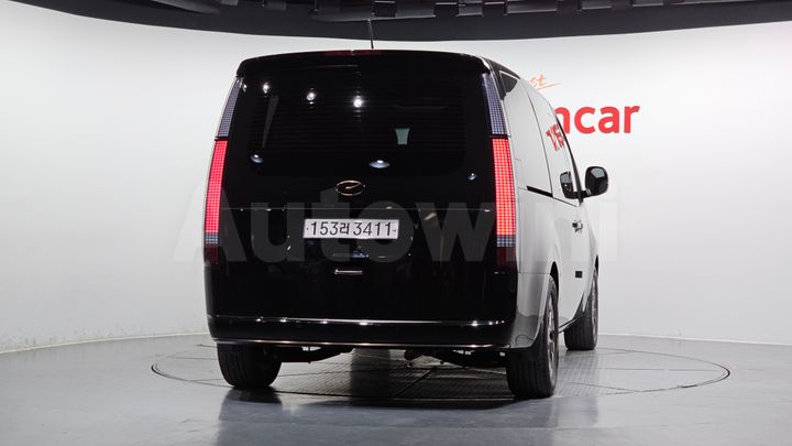 Hyundai Staria 2022 — 4