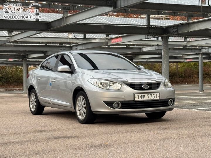 Renault SM3 2010 — 3