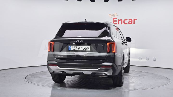 Kia Sorento 2025 — 4