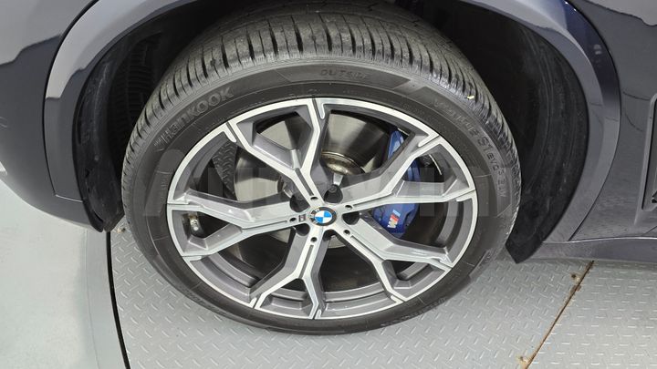 BMW X5 2022 — 5