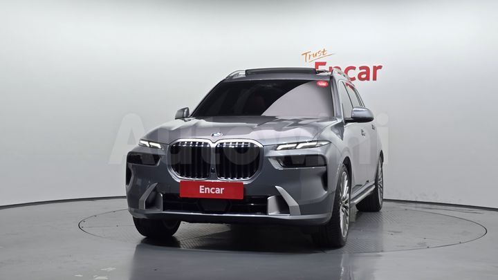 BMW X7 2023 — 3