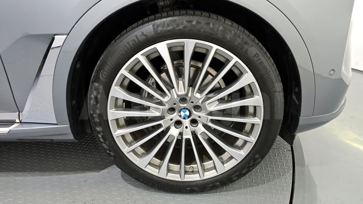 BMW X7 2023 — 5