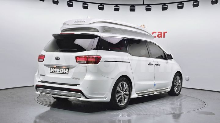 Kia Carnival 2018 — 2