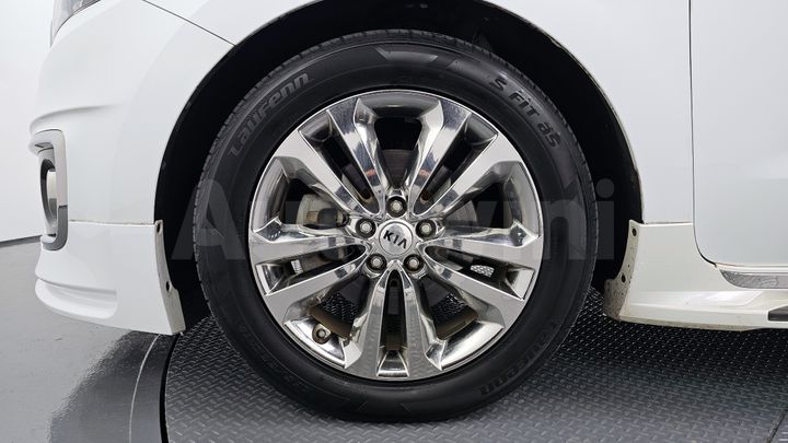 Kia Carnival 2018 — 5