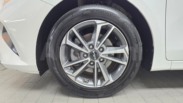 Kia K3 2022 — 5