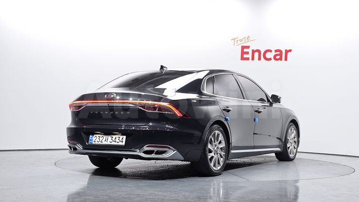 Hyundai Grandeur 2021 — 2