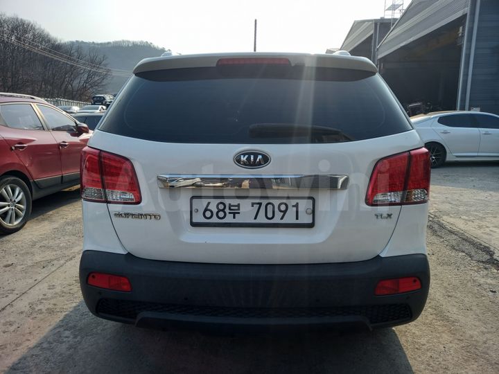 Kia Sorento 2011 — 4