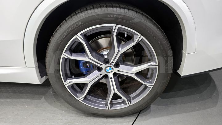 BMW X5 2023 — 5