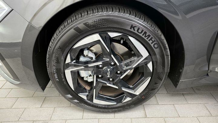 Kia K5 2025 — 5